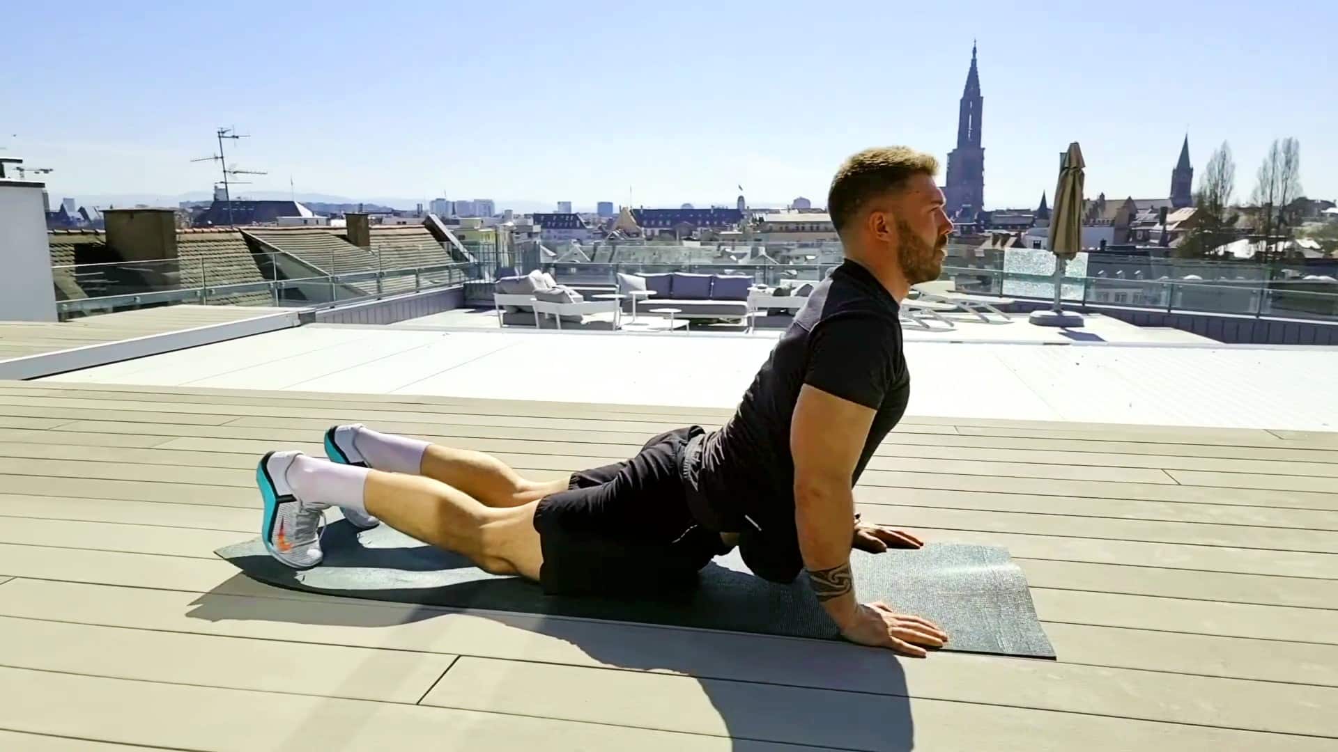 How To Do Push-Up: Muscles Worked, Form, Variations, and Mistakes – Fitness  Volt