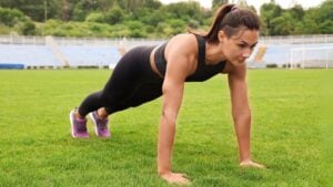 Plank Push Up