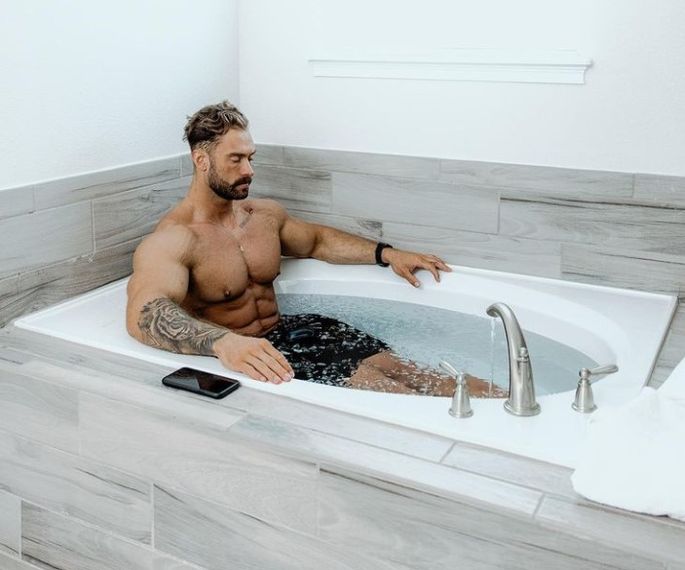 Chris Bumstead Ice Bath For Recovery
