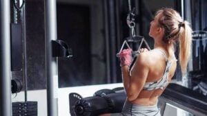 V bar lat pulldown